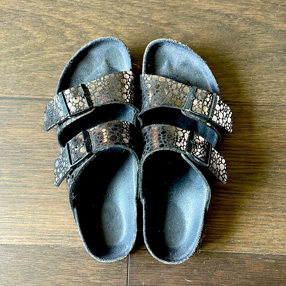 Birkenstock Arizona Sandals in Black Foil Print - Picture 1 of 3